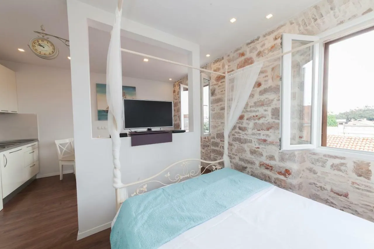 Imperium Apartment Zadar 0*,